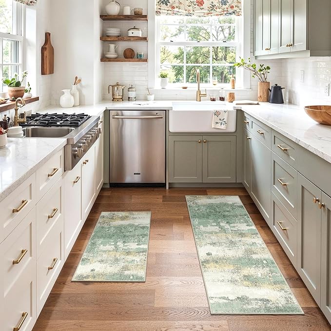 How to Choose & Place Runner Rugs in Hallways