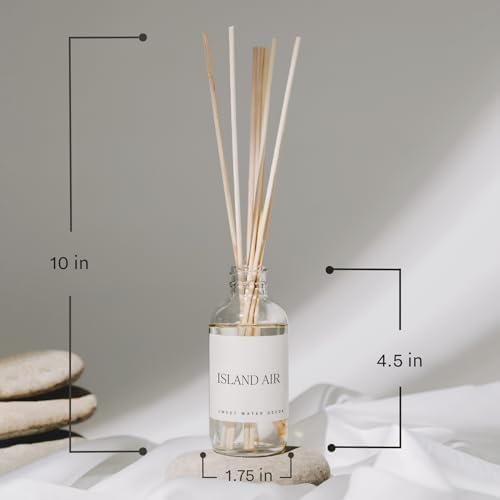 Sweet Water Decor Luxury Getaway Reed Diffuser Set - Room Diffuser with Leather, Amber & Musk Scent - Reed Diffuser for Bathroom Lasts for 4 Months - Home Diffuser with Premium Fragrance Oils