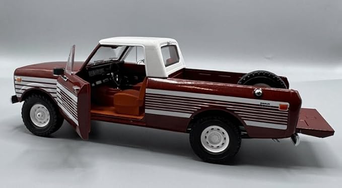 First International Scout Terra Pickup 1979 Tahitian Red 1/25 40-3180