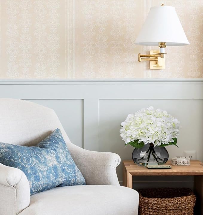 Hollyone Hydrangea Artificial Flowers with Glass Vase White Silk Faux Flowers Arrangements with Faux Water Fake Floral Bulk Bouquet for Home Decor Table Centerpiece Decorations