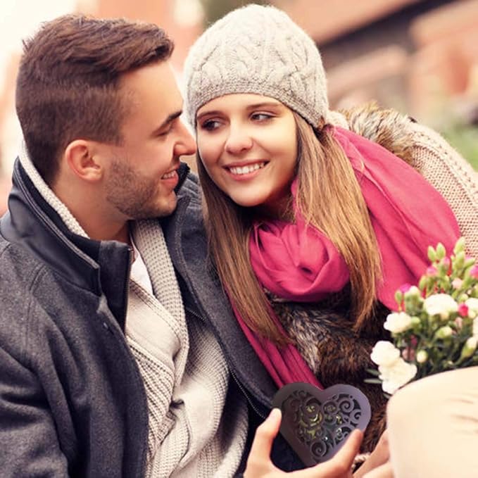 Pursuestar Can't Help Falling in Love Music Box, Heart Shaped Vintage Hollow Out Wood Mechanism YunSheng Movement Wind Up Musical Box Gifts for Birthday Wedding Valentine's Day