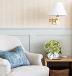 Hollyone Hydrangea Artificial Flowers with Glass Vase Dark Green Silk Faux Flowers Arrangements in Vase with Faux Water Fake Floral Bulk Bouquet for Home Decor Table Centerpiece Decorations