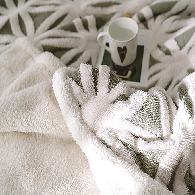 UKELER Grey Flannel Sherpa Throw 60''×50'' Soft Plush Flannel Blanket Throws for Bed/Couch/Sofa/Office/Camping