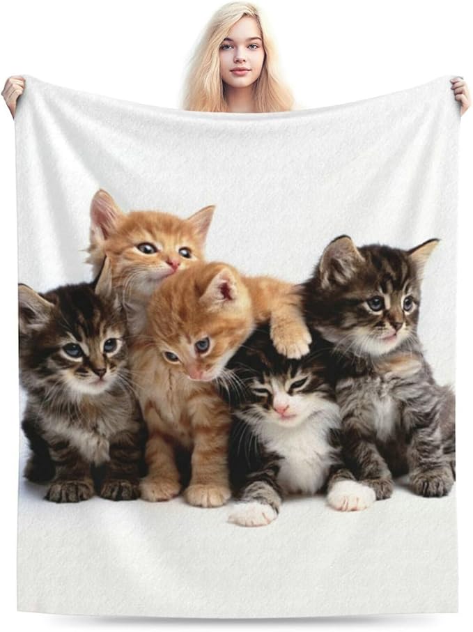 HGOD DESIGNS Cats Throw Blanket Ultra Soft Warm All Season Kittens Family Cats Decorative Fleece Blankets for Bed Chair Car Sofa Couch Bedroom 40"X50"