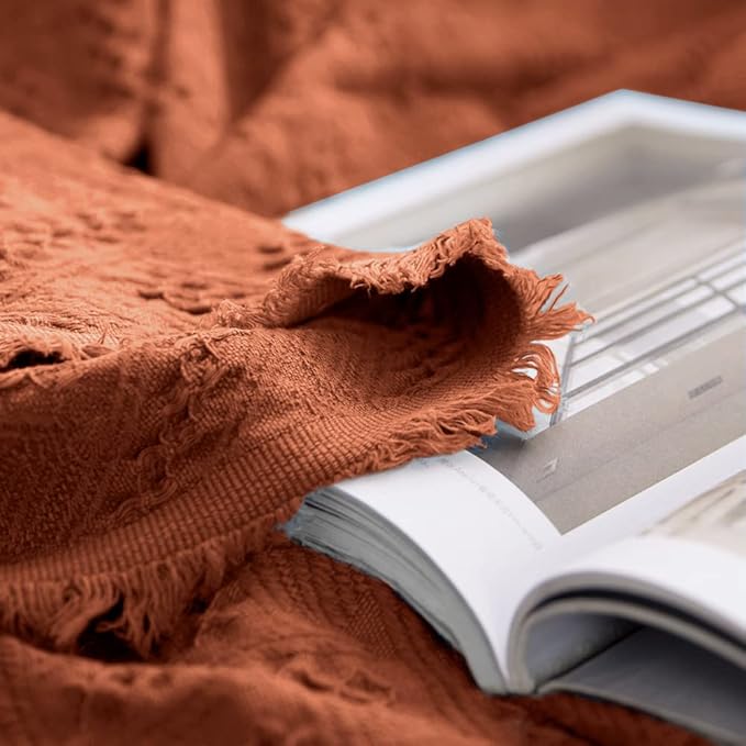 Simple&Opulence 100% Cotton Throw Blanket for Bed, Couch, Boho Luxury Geometric Woven Blanket with Tassels Soft Lightweight Cozy Breathable, Vintage Farmhouse Decoration for All-Season(Rust Orange)