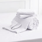 Love's cabin California King Size Quilt Bedding Set White Bedspread - Cal King Summer Lightweight Bedspread Comforter - Wave Pattern Coverlet for All Season - 3 Pieces (1 Quilt, 2 Pillow Shams)