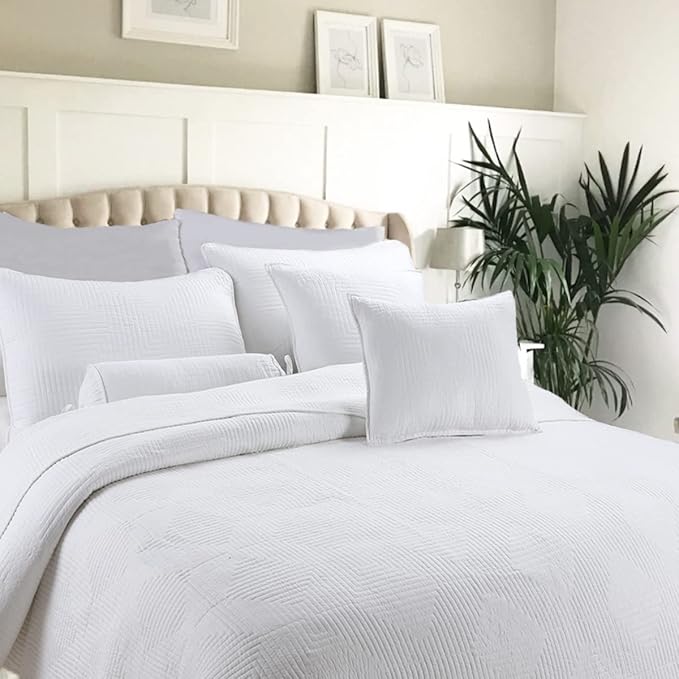 Cozy Line Home Fashions 100% Cotton Square Check Stitch Solid White Quilt Bedding Set, Bedspread Coverlet Lightweight for All Seasons (Maze - White, Queen - 3 Piece)