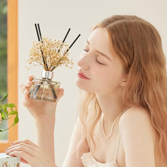 COCODOR Flower Reed Diffuser Set / 6.7oz / Dark Vanilla&Sandalwood/Scent Diffuser with Sticks Home Fragrance Reed Diffuser for Bathroom Shelf Decor