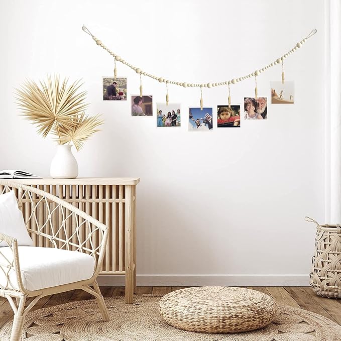 4 Feet Hanging Photo Display with Clips Boho Decor Wooden Bead Garland Birthday Photo Display Holder Frame Decoration for Dorms, Classrooms, Bedrooms