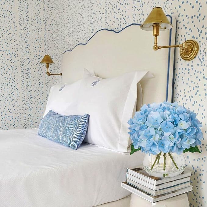 Hollyone Hydrangea Artificial Flowers with Vase Blue Silk Fake Flowers Arrangements in Glass Vase with Faux Water Faux Floral Bulk Bouquet for Home Decor Bathroom Table Centerpiece Shelf Decorations