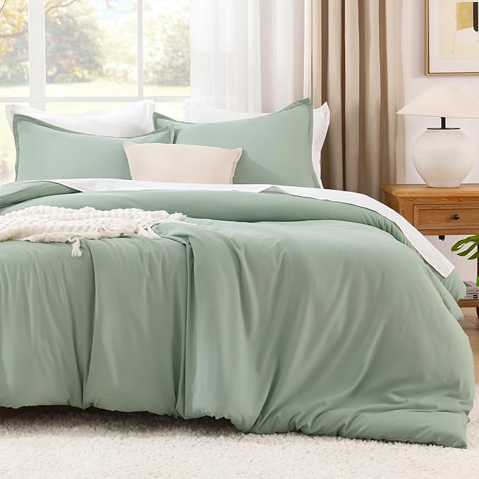 Litanika Oversized King Comforter Set 128x120, 3 Pieces Alaskan King Super King Plus Sage Green Lightweight Solid Bedding Set, All Season Fluffy Bed Set Quilt Blanket