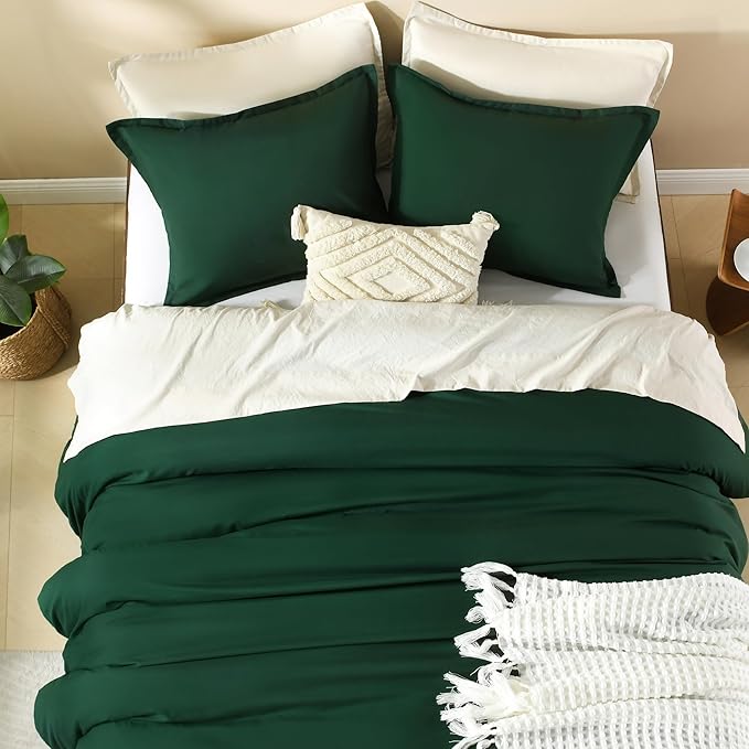 Litanika Oversized King Comforters Emerald Green Super King Size, 3 Pieces Lightweight Solid Bedding Comforter Set, All Season Fluffy Bed Set (120x120In Comforter & 2 Pillowcases)