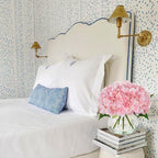 Hollyone Hydrangea Artificial Flowers with Glass Vase Pink Silk Faux Flowers Arrangements with Clear Faux Water Fake Floral Bulk Bouquet for Home Decor Table Centerpiece Decorations