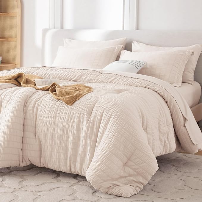 MUXHOMO 5 Pieces Twin Comforter Set, Seersucker Bed in a Bag Twin Size, All Season Luxury Bedding Set with Comforter, Flat Sheet, Fitted Sheet, Pillowcase & Sham, Beige