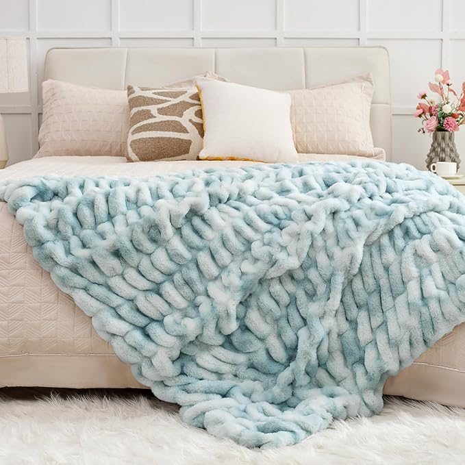 Ultra Soft Luxury Faux Fur Throw Blanket for Counch,Fuzzy Fluffy Plush Warm Cozy Elegant Wrinkled Blanket for Sofa Bedroom Living Room,（50"x60",Tie-dye Freshwater Blue）