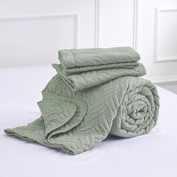 Love's cabin King Size Quilt Bedding Set Sage Bedspreads - Bed Summer Lightweight Bedspread Comforter - Wave Pattern Bedding Coverlet for All Season - 3 Pieces (1 Quilt, 2 Pillow Shams)