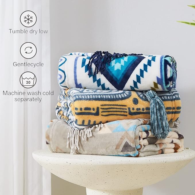 CASAAGUSTO Boho Throw Blanket - Green and Beige Decorative Blankets with Tassel, Printed Flannel Bohemian Blanket for Chair, Bed, Sofa, Couch(60 * 80, Green and Beige)