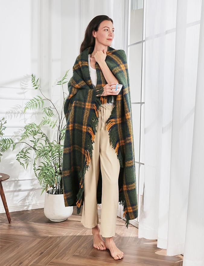 ZonLi Green Plaid Throw Blanket for Couch, Fall Plaid Blanket for Home Decor, Soft Lightweight Cozy All Season Decorative Vintage Blankets with Tassel for Bed and Sofa, 50'' x 60''