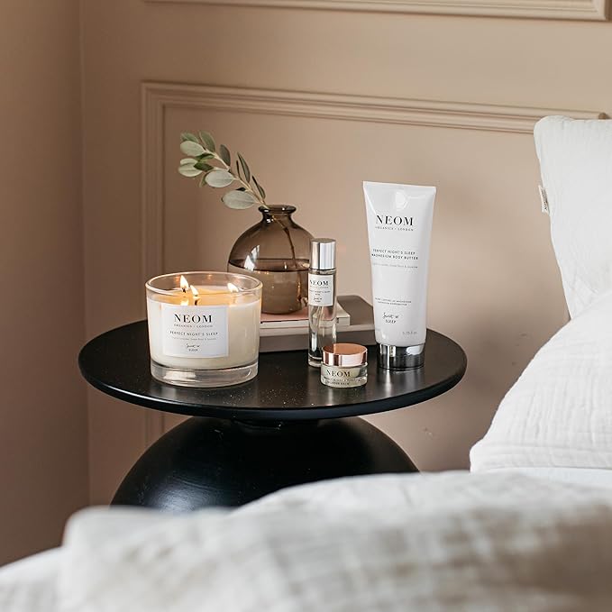 NEOM- Lavender, Chamomile & Patchoui Candle (3 Wick)