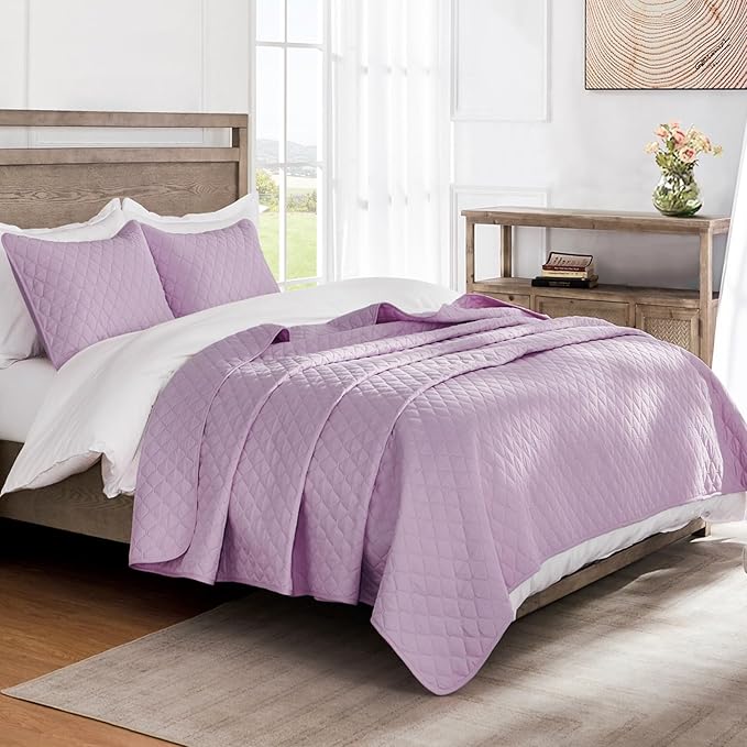 Exclusivo Mezcla Reversible Full Queen Quilt Bedding Set with Pillow Shams, Lightweight Quilts Queen Size, Soft Bedspreads Bed Coverlets for All Seasons - (Lilac, 90"x96")