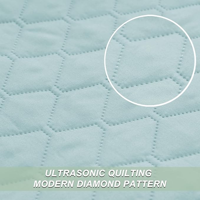 Exclusivo Mezcla Reversible King Size Quilt Bedding Set with Pillow Shams, Lightweight Quilts King Size, Soft Bedspreads Bed Coverlets for All Seasons - (Light Blue, 104"x96")