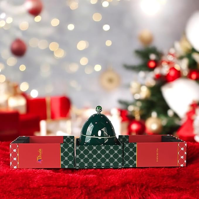 Christmas Candles | Scented Egg Candle with Pink Pepper, Sweet Chestnut and Vanilla | Elegant Christmas Decor & Gift | Warm Holiday Ambiance for Living Room |14 Cm | Green