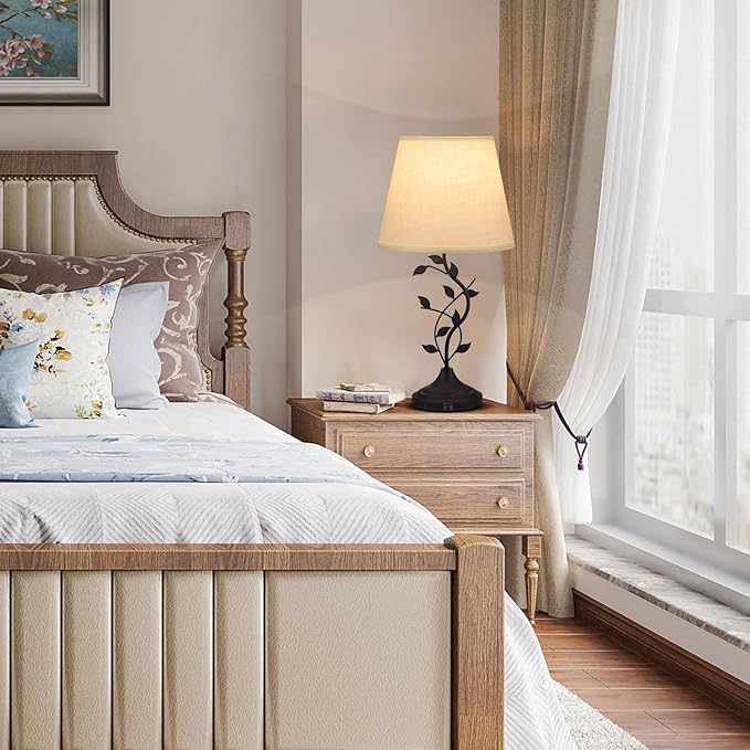 Kakanuo USB Table Lamp Bedside Lamp with USB C Charging Ports, White Traditional Nightstand Lamp Desk Lamp Large Retro Table Lamp for Bedroom and Living Room