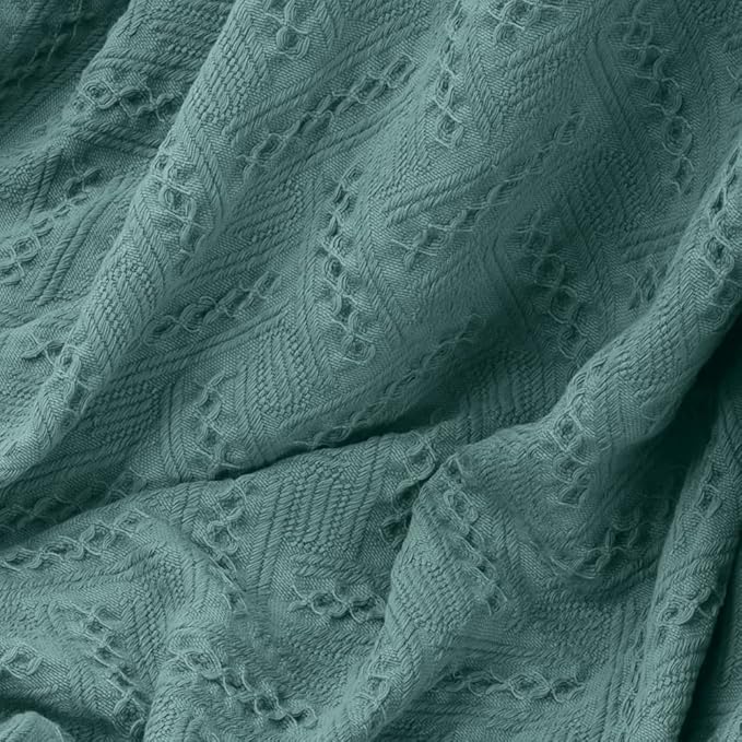 Simple&Opulence 100% Cotton Throw Blanket for Bed, Couch, Boho Luxury Geometric Knit Woven Blanket with Tassels Soft Lightweight Cozy Breathable, Vintage Farmhouse Decoration for All-Season(Green)