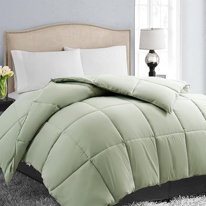 EASELAND Queen Size Down Alternative Comforter - Quilted Duvet Insert for All Seasons, Soft Lightweight with Corner Tabs, Summer Winter Warm Bedding, Sage Green 88×88 Inches
