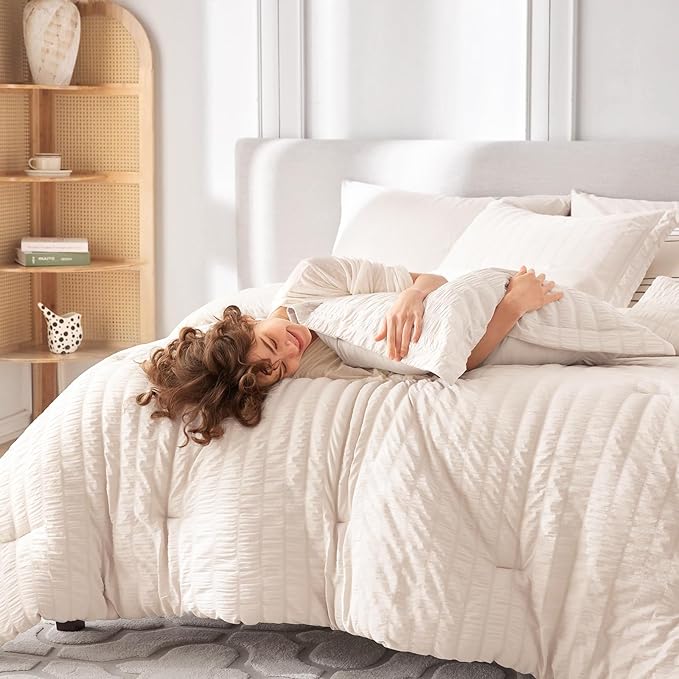 MUXHOMO 5 Pieces Twin XL Comforter Set, Seersucker Bed in a Bag Twin XL Size, All Season Luxury Bedding Set with Comforter, Flat Sheet, Fitted Sheet, Pillowcase & Sham, Beige