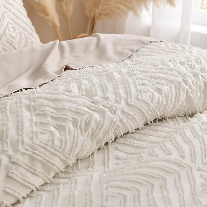 Andency Beige Boho Full Size Comforter Set, 3 Pieces Chevron Tufted Farmhouse Lightweight and Fluffy Bedding Set, All Season Bed Set (79x90In Comforter and 2 Pillow Shams)