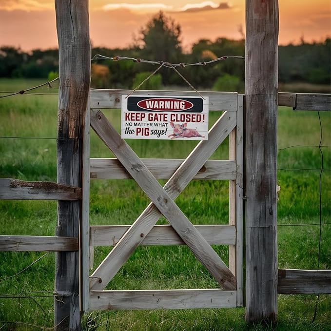 Rustic Warning Gate Plaque - Decorative Wooden Pig Sign for Farm Fence & Wall Gate Decor