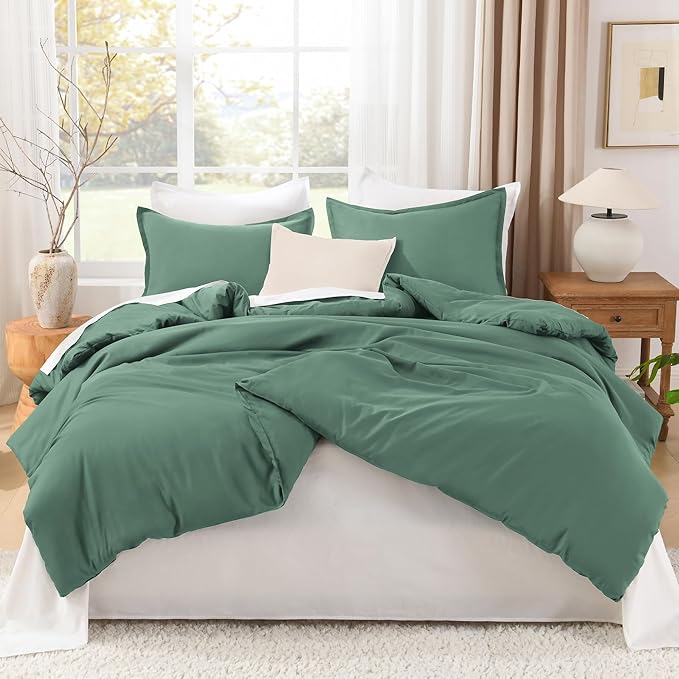 Litanika Comforters King Size Haze Green, 3 Pieces Lightweight Solid Bedding Set & Collections, All Season Fluffy Bed Set (104x90 Inches Comforter & 2 Pillowcases)