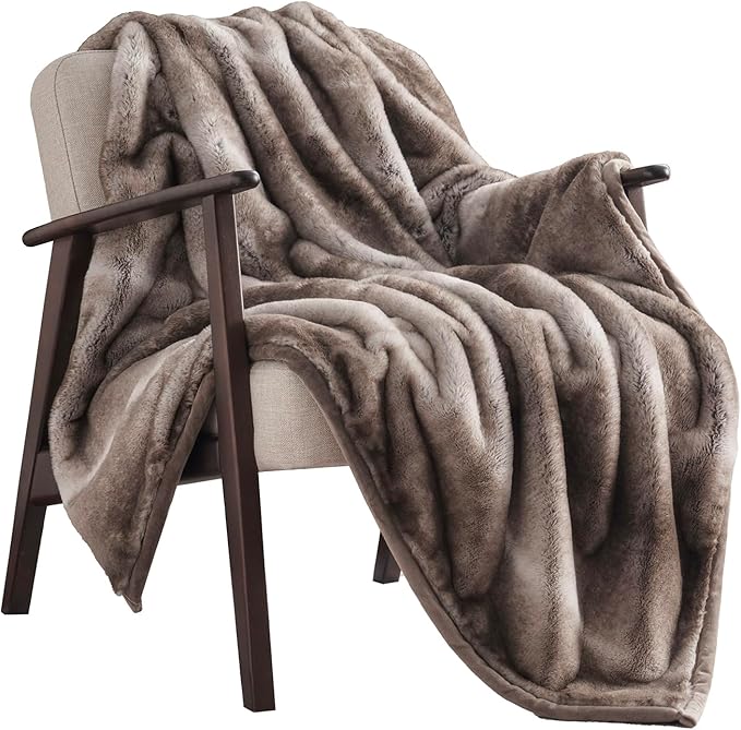 Ultra Soft Luxury Fluffy Mink Faux Fur Throw Blanket, Thick Warm Fall Winter Blankets for Bed, Couch, Cozy Plush Reversible Blanket for Chair, Sofa (Ombré Hazel Brown, 60"x80")