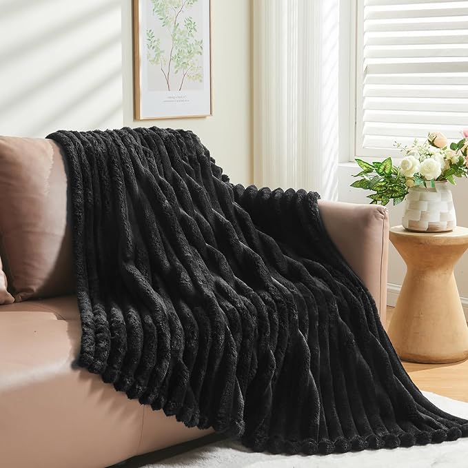 NEWCOSPLAY Super Soft Throw Blanket Black Premium Silky Flannel Fleece 3D Ribbed Jacquard Lightweight Bed Blanket All Season Use (Black Ribbed, Throw(50"x60"))