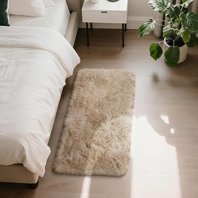 Fluffy Rug Shaggy Area Rug, Beige 2x4 Area Rugs for Bedroom, Small Bedside Rug, Soft Fluffy Shaggy Entryway Throw Rugs for Living Room Bedroom Kids Room Home Decor