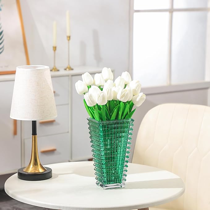 MCMCNCUIU Crystal Vase, Large Crystal Vases for Flowers, Green Large Flower Vase, Modern Glass Vases for Living Room, Bedroom, Kitchen, Dining Table, Mantle, Wedding, 9 Inches