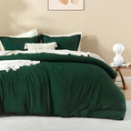 Litanika Comforters Emerald Green Oversized King Size, 3 Pieces Lightweight Solid Bedding Comforter Set, All Season Fluffy Bed Set (120x98In Comforter & 2 Pillowcases)
