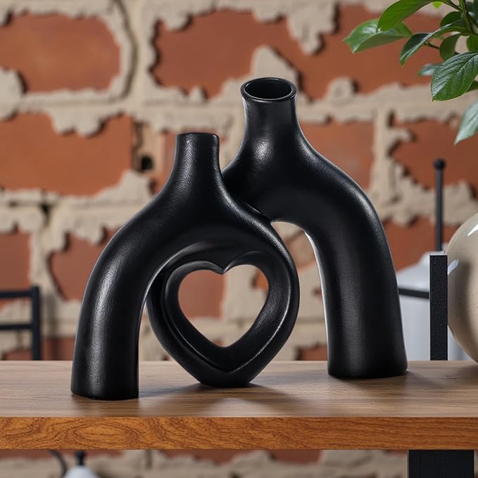 Hug Snuggle Hollow Donut Ceramic Vases, 9 Inch Modern Nordic Minimalist Decorative Vase for Home Decor Table Centerpiece Bookshelf Office Entryway Aesthetic Decoration (Matte Black)