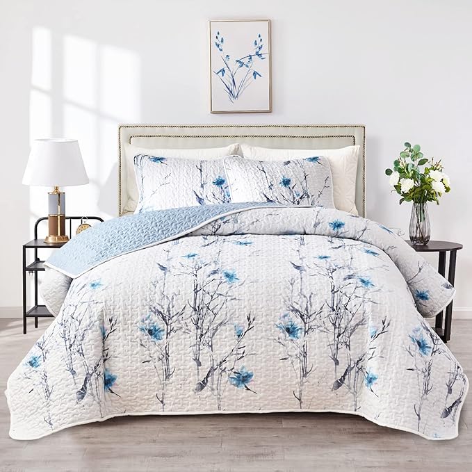Flysheep Botanical Quilt Set 2 Pieces Twin Size, Blue Flower Branch on White Reversible Bedspread Coverlet Set, Soft Microfiber Lightweight Bed Cover for Kids (68" x 86", 1 Quilt+ 1 Pillow Sham)
