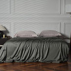 EP Mode Mulberry Silk Filled Quilt with 100% Viscose from Bamboo Fabric, Natural Lightweighted Cooling Comforter (Charcoal, Queen 88” X 88”)