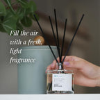 Classic White Tea & Thyme Reed Diffuser Set - Decorative Fragrance Diffuser & Oil for Bathroom & Home | Long-Lasting Aroma | Natural Scent Sticks | Essential Oils & Botanicals| 100mL