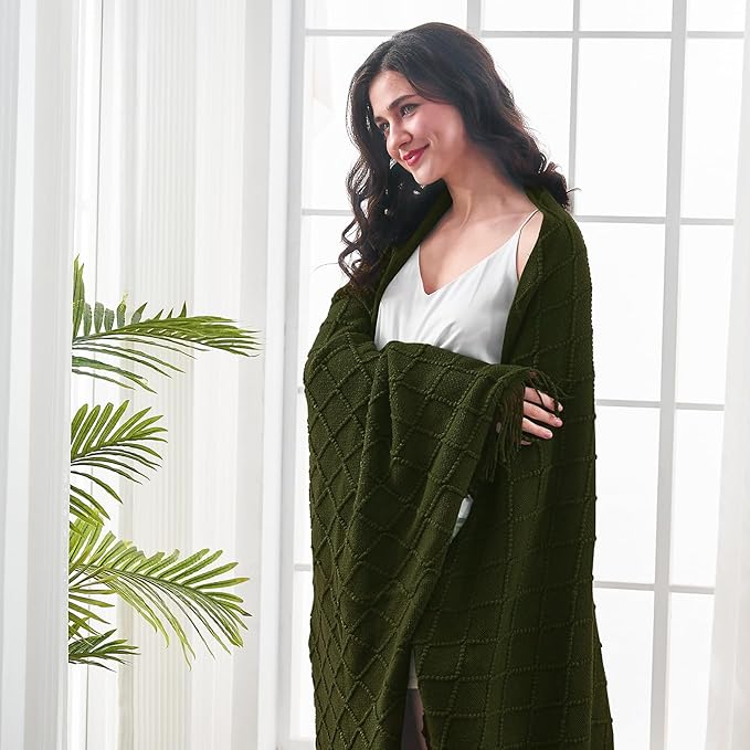 inhand Knitted Throw Blankets for Couch and Bed, Soft Cozy Knit Blanket with Tassel, Dark Green Lightweight Decorative Blankets and Throws, Farmhouse Warm Woven Blanket for Men and Women, 50"x60"