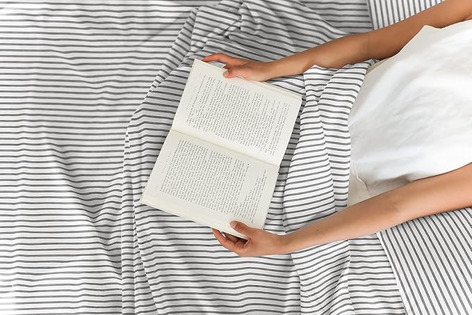 Full Sheets Set 6 Piece - Includes 4 Pillowcases - Bed Sheets Full Size - Soft Hotel Luxury Bedding - Cooling, Comfy & Breathable - 1 Flat & 1 Fitted & 4 Pillowcases w/ Deep Pockets - Grey Stripes