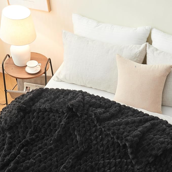 NEWCOSPLAY Super Soft Throw Blanket Black Premium Silky Flannel Fleece 3D Clouds Stylish Jacquard Lightweight Bed Blanket All Season Use 350GSM (Black, Throw(50"x60"))