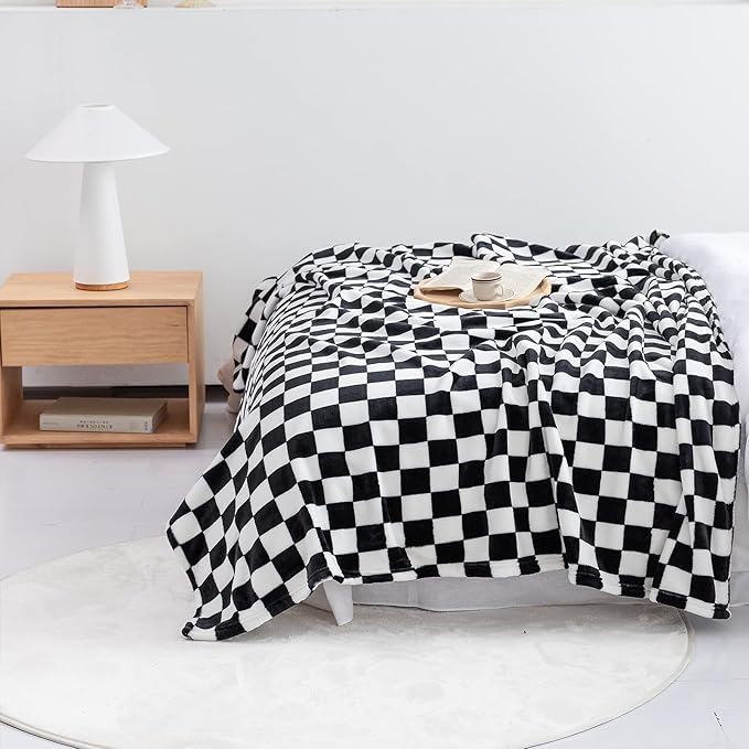 LOMAO Throw Blankets Flannel Blanket with Checkerboard Grid Pattern Soft Throw Blanket for Couch, Bed, Sofa Luxurious Warm and Cozy for All Seasons (Black, 90"x110")