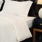 CUDDLE DREAMS Silk Comforter for Winter, 100% Long-Strand Silk Filling, Natural & Breathable (Kids/Toddler Size)