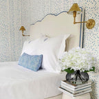 Hollyone Hydrangea Artificial Flowers with Glass Vase White Silk Faux Flowers Arrangements with Faux Water Fake Floral Bulk Bouquet for Home Decor Table Centerpiece Decorations