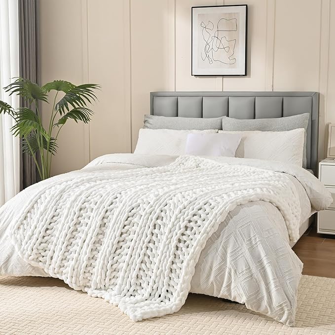 Esterra Chunky Knit Blanket Throw, 100% Handmade Chenille Throw Blanket 60"x80", Soft Thick Yarn Cable Knit Crochet Throw Blanket Rope Knot Throw for Couch Bed Sofa, Bright White