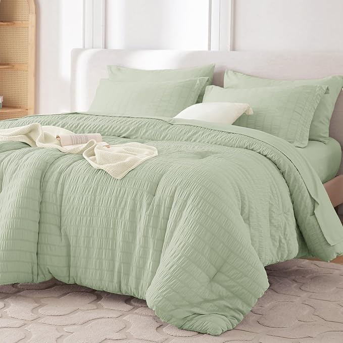 MUXHOMO 5 Pieces Twin XL Comforter Set, Seersucker Bed in a Bag Twin XL Size, All Season Luxury Bedding Set with Comforter, Flat Sheet, Fitted Sheet, Pillowcase & Sham, Light Green
